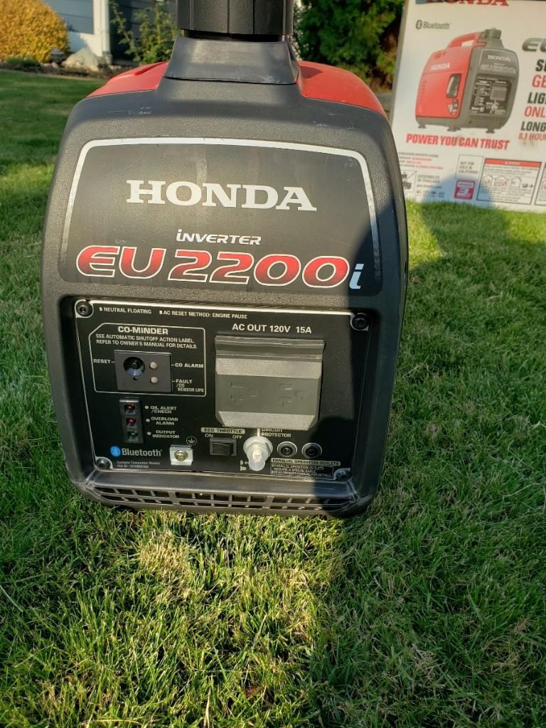 Honda Generator EU2200i for Sale in Covington, WA OfferUp