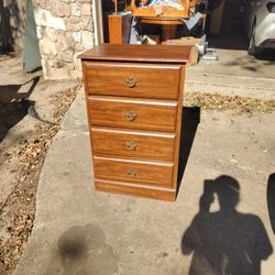 4Drawer Dresser 25w X 16d X 40h