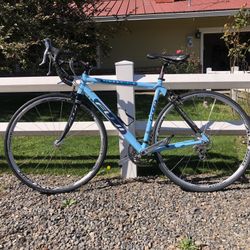 Fuji Finest 1.0 Women’s Road Bike