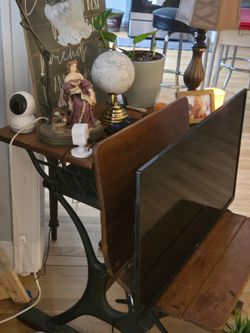A ntique school desk foldable
