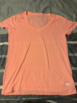 GUC Women's Athletic Bundle Lot of 7 Dri-Fit Shirts and Leggings Nike,  Under Armour for Sale in Heathrow, FL - OfferUp