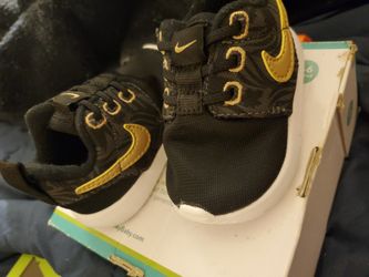 Nike roshe run size 2c