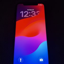 iPhone 11 - Unlocked - Black 64gb - LIKE NEW