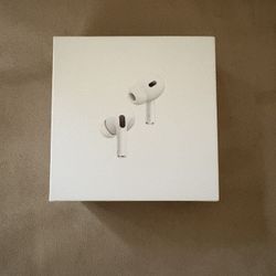 Apple AirPods Pro with Wireless Charging Case - White