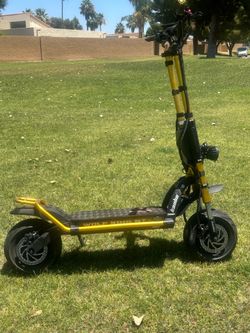 Wolf King GT Pro Kaabo Electric Scooter
