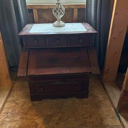 Cracker Bin, 4 Drawer, Bennington Furniture