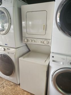 Whirlpool 24 Wide washer and dryer stackable ,works good 🔎🔎