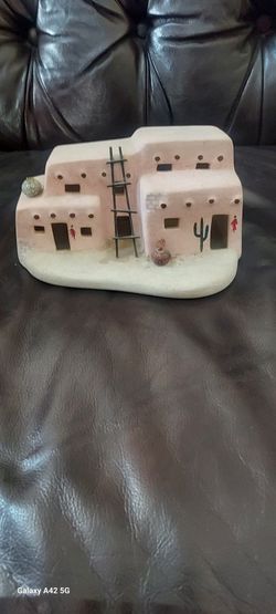 Southwestern Pueblo House