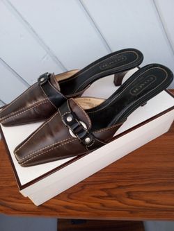 Vintage, beautiful leather Coach Shoes. Like New.