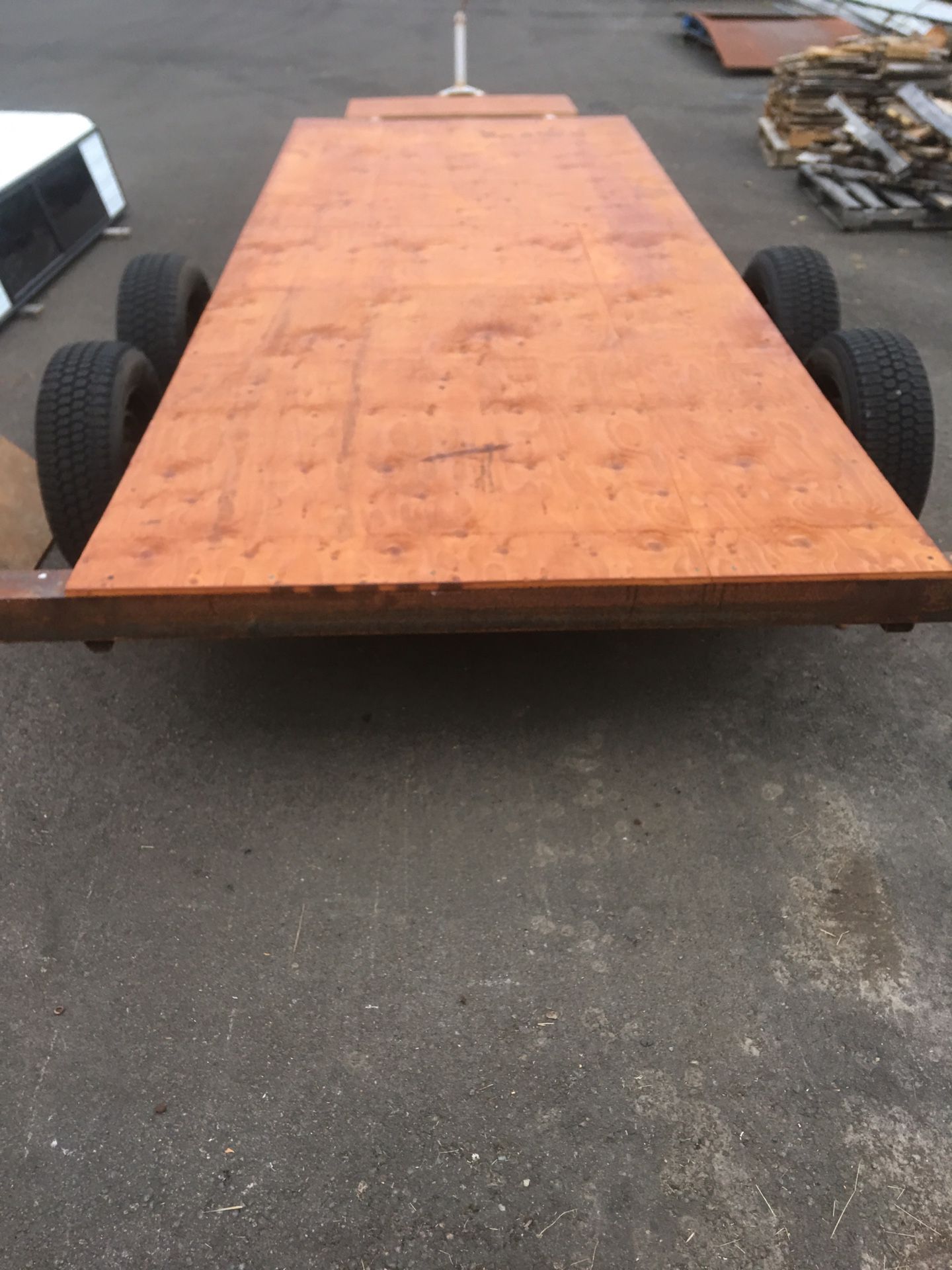 Utility trailer double axle