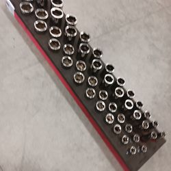 Snap-on 46 Piece 10-32mm Shallow & Deep Flank Drive #346TSWMFR 1/2in Almost New Condition. For Pick Up Fremont Seattle. No Low Ball Offers. No Trades 