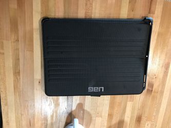 UAG 12.5 IPad Pro case