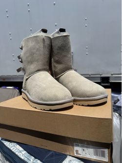 UGG size 8 and 9