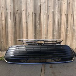 2019-2021 Toyota Avalon front grille OEM