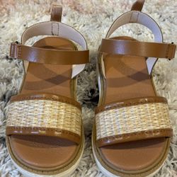 Oshkosh Sandals Size 6