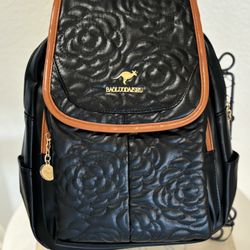 New Women’s black Backpack!