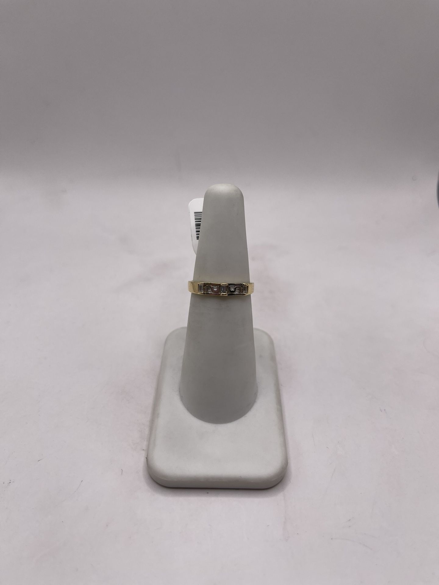 14kt Dual-Tone Gold Engagement Style Band w/ Unique Design