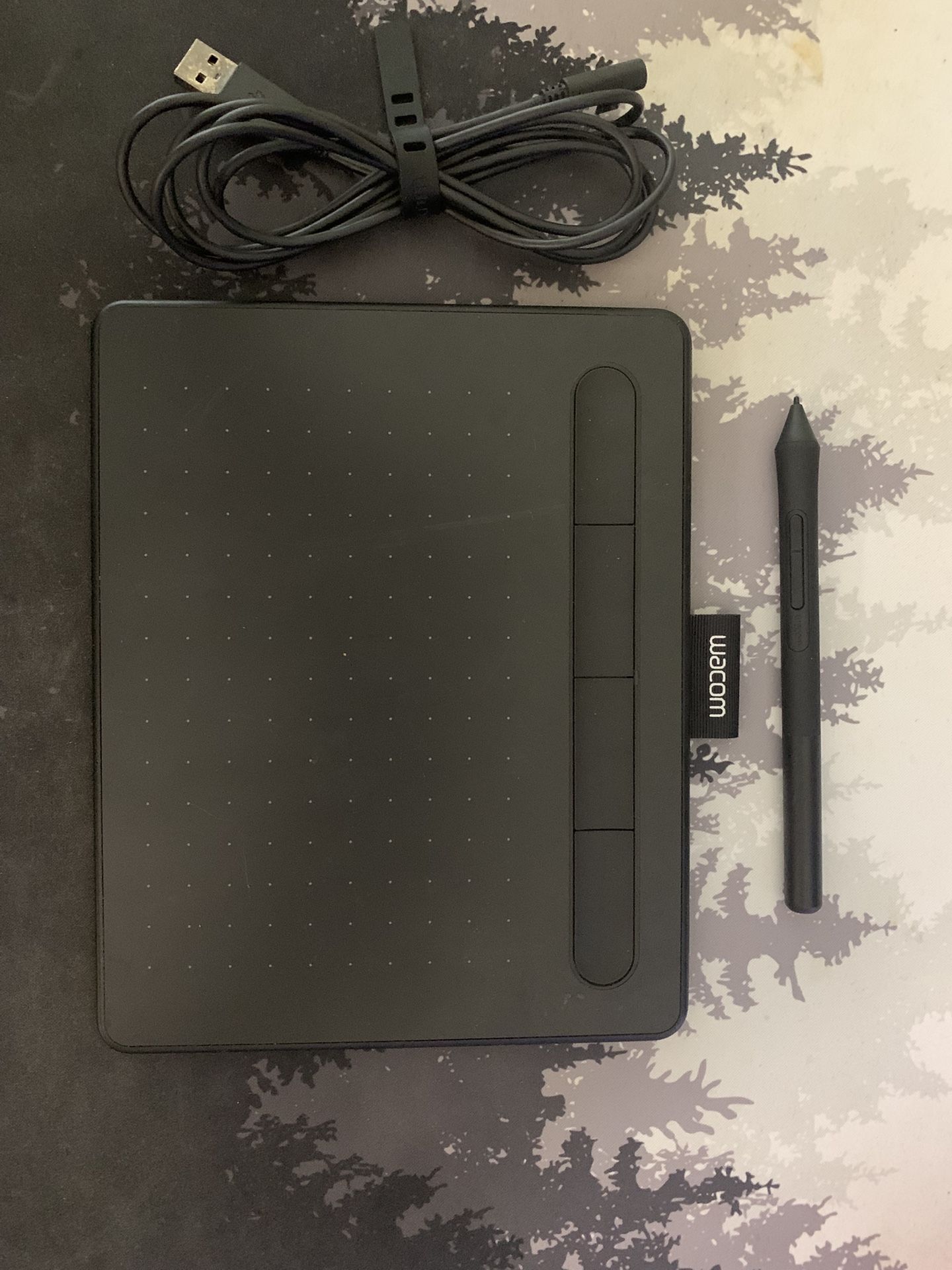 Wacom Intuos Graphic Drawing Tablet