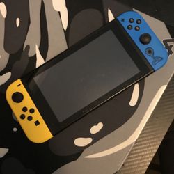 Brand Nintendo Switch Wild Cat  Color Black Yellow Blue 