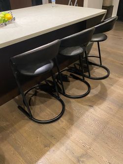 Set of 3 Mid Century Modern Amisco Bar Chairs with the Black Metal Base and Leather Seats and Removable Backseat support