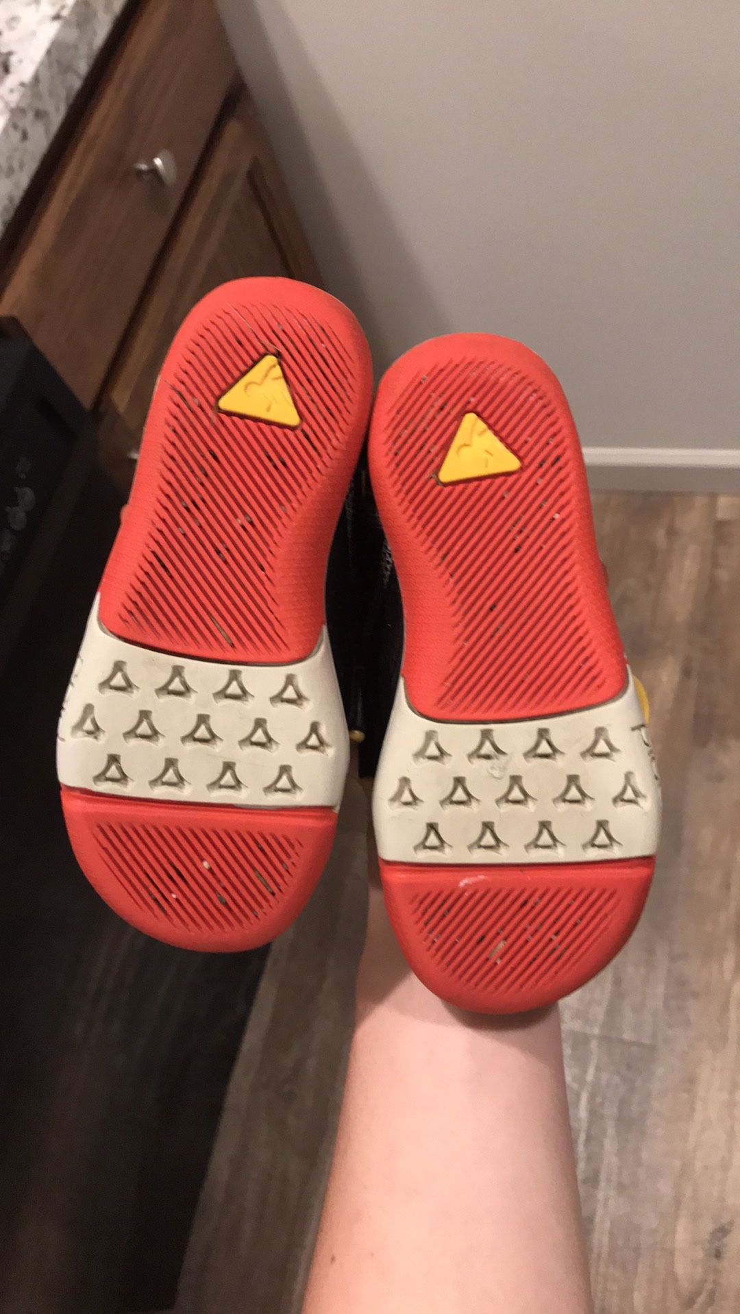 Plae shoes