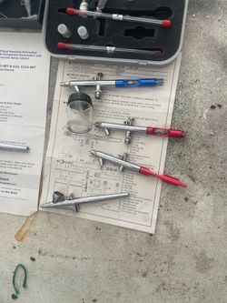 Airbrush and parts