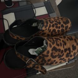 Clogs