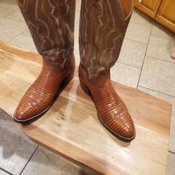 Brown LEATHER Cowboy Boots 9.5 D J.Chishom