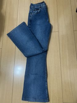 Vintage 90's L.E.I. Life Energy Intelligence Jeans Medium Wash Mid Waist Denim Flared Jeans