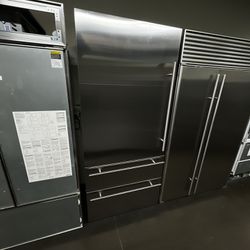 Viking 36” Wide 7 Series Built In Bottom Freezer Refrigerator In Stainless Steel 