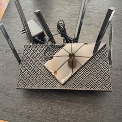 TP‑Link Archer AXE75 Wi‑Fi 6E Router – Excellent Condition