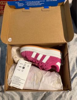 TODDLER SNEAKERS