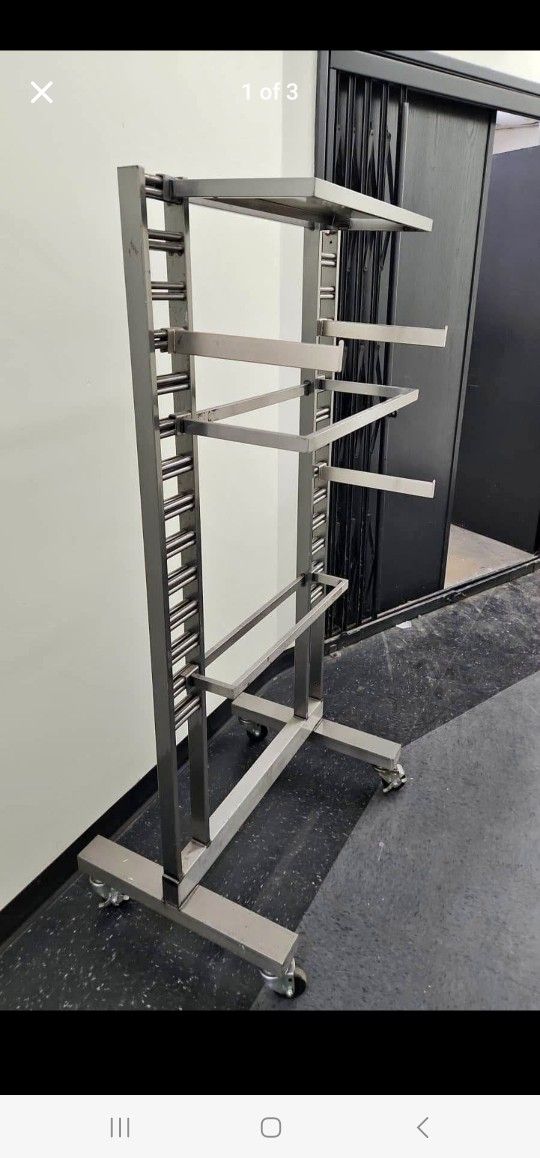 Clothing Rack with wheels 