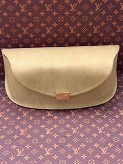 CHLOE LARGE SUEDE NUBUCK BEIGE LEATHER EYEGLASS SUNGLASS CASE MAGNET CLOSE
