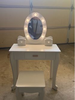 Small vanity