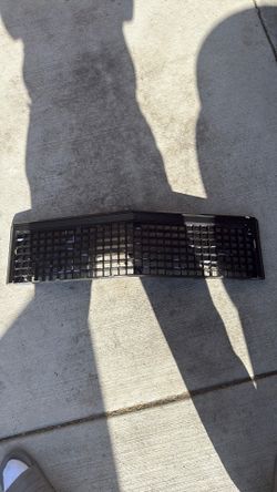 78/79 Front Grill