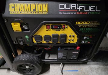 $650 Champion dual fuel gas propane 9000 peak watt/7000 running watt generator
