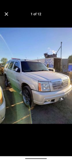 2004 Cadillac Escalade