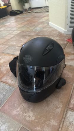 Harley Davidson helmet size small with Bluetooth
