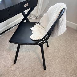 Black Modern Plastic  Chair