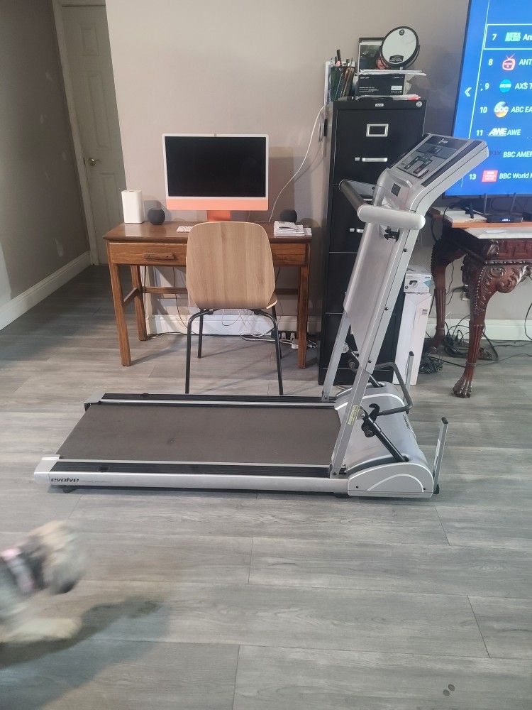 Super Compact Horizon Treadmill