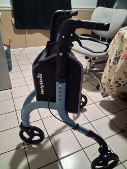 NEW HILYHEAL 3 WHEEL ROLLATOR WALKER