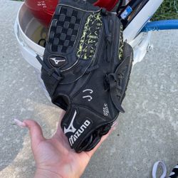 kids t ball glove