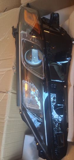 Headlight toyota camry
