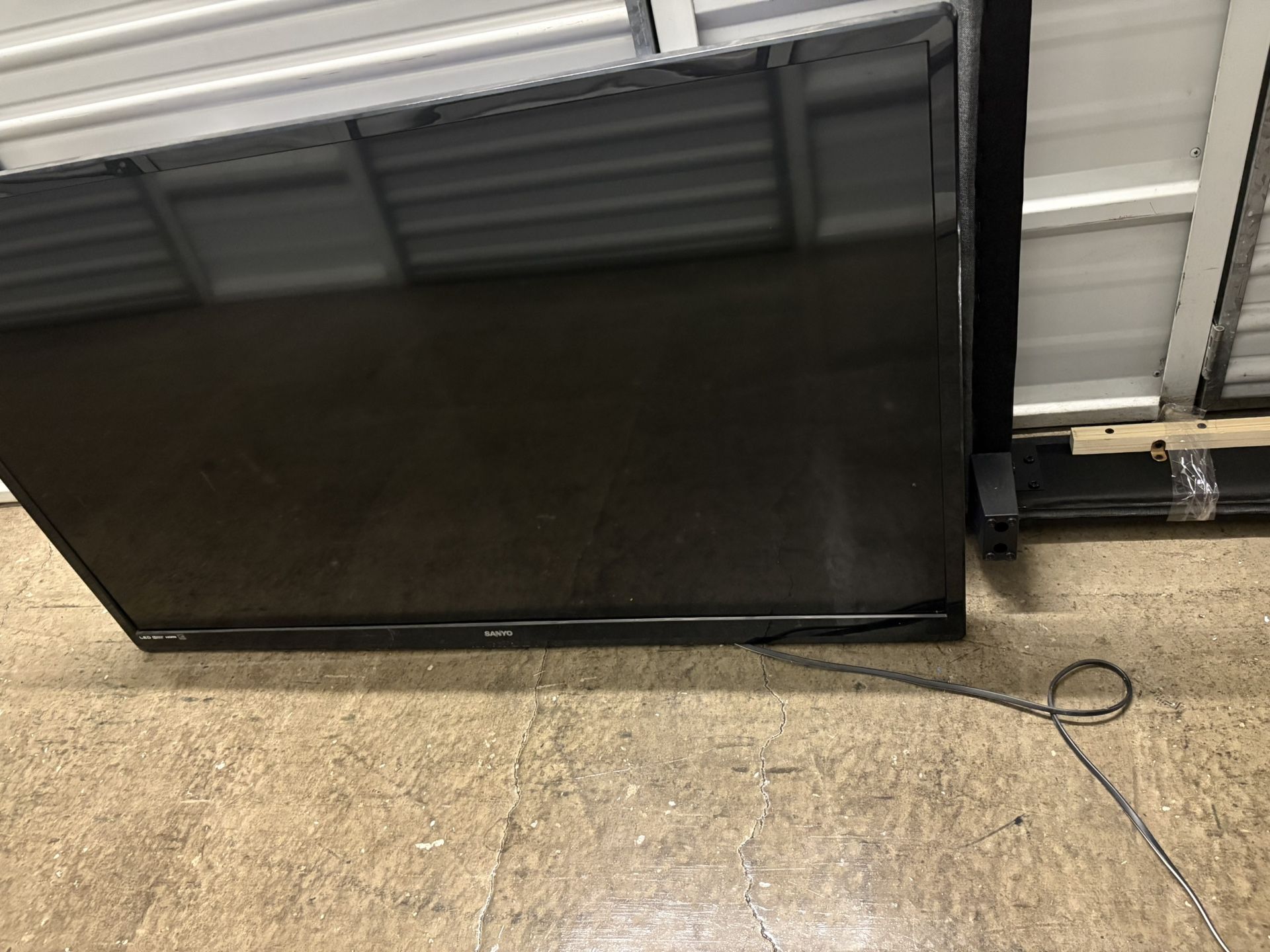 Sanyo 37 Inch Tv