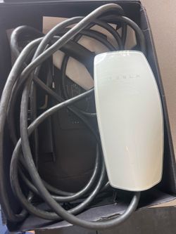 Tesla Wall Connector