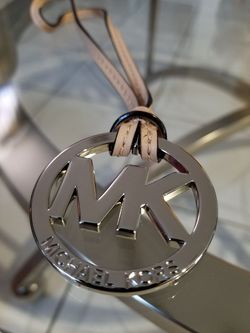 MK FOB Michael Kors hang charm