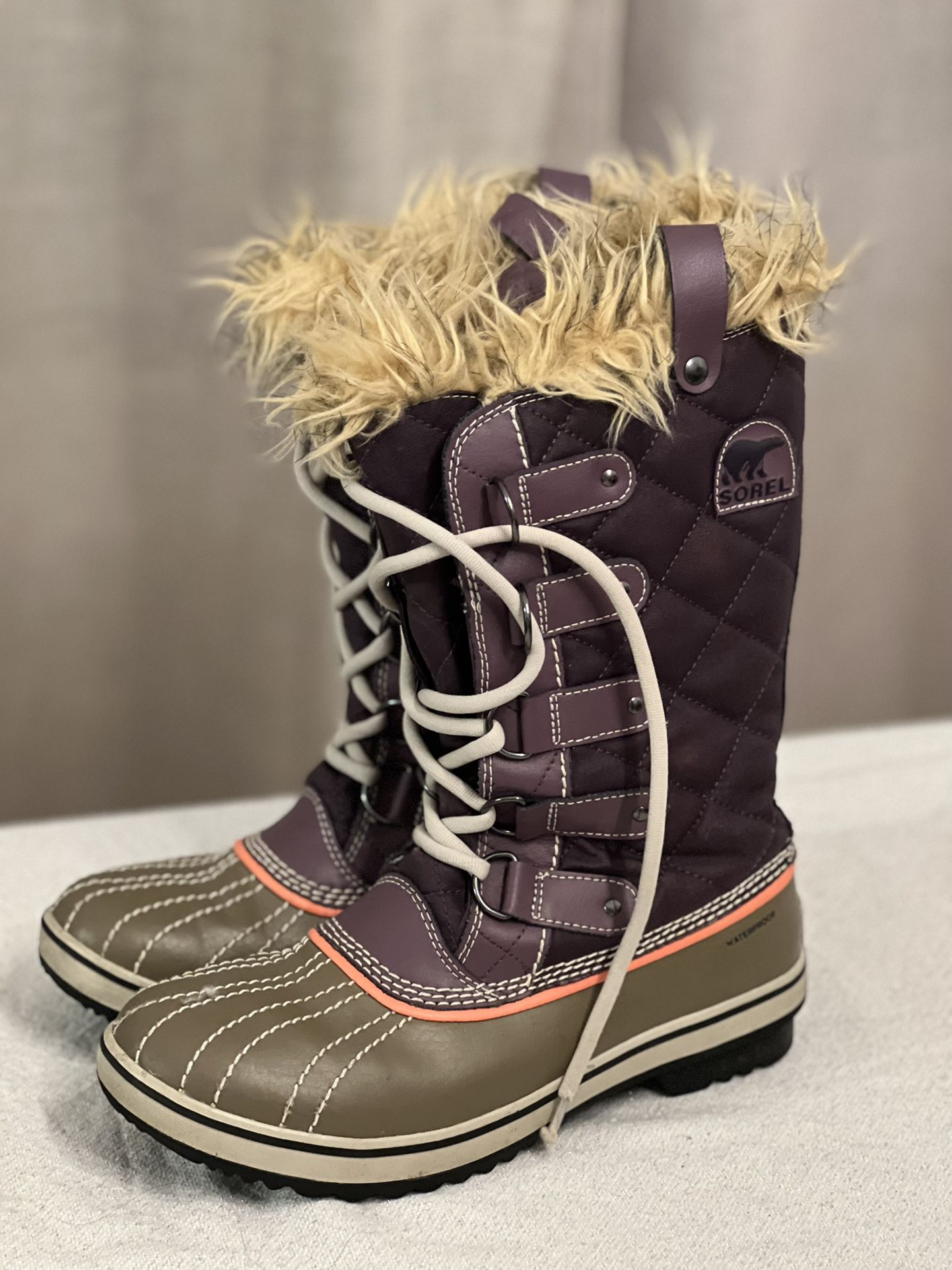 Sorrel Size 8 Winter Boots 