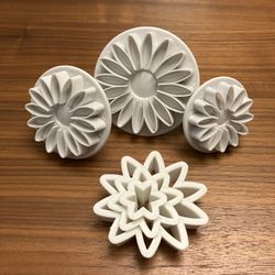 2 Styles Plunger Cutter Stamp Veined Sunflower Gerbera Daisy Flowers, Set of 3