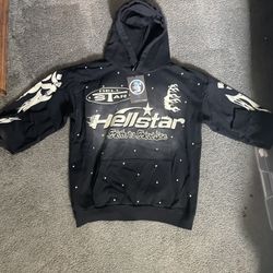 Black And White He’ll star Hoodie Size MEDUIM 